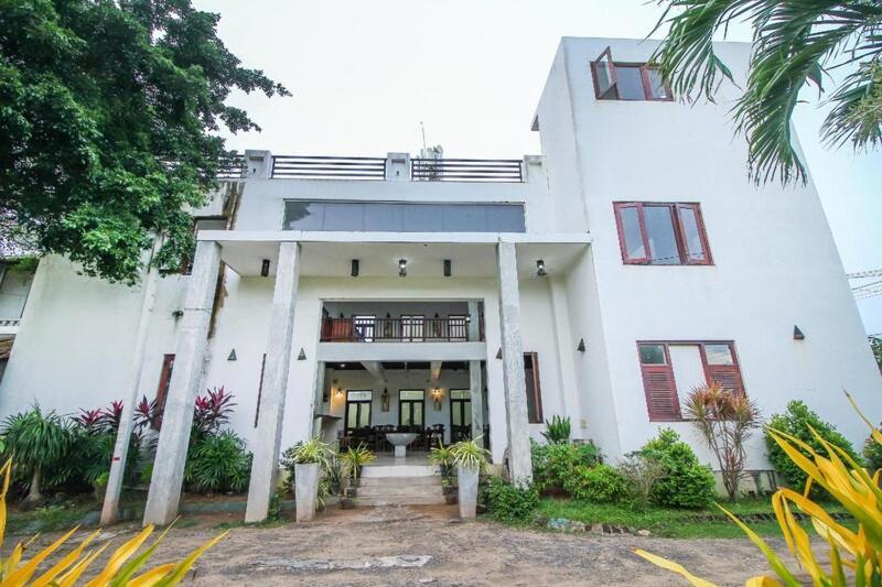 Ceylonica Beach Hotel Negombo Exterior foto
