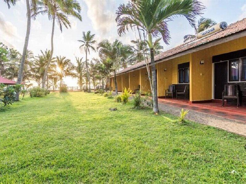 Ceylonica Beach Hotel Negombo Exterior foto