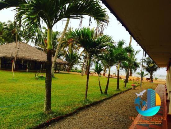 Ceylonica Beach Hotel Negombo Exterior foto