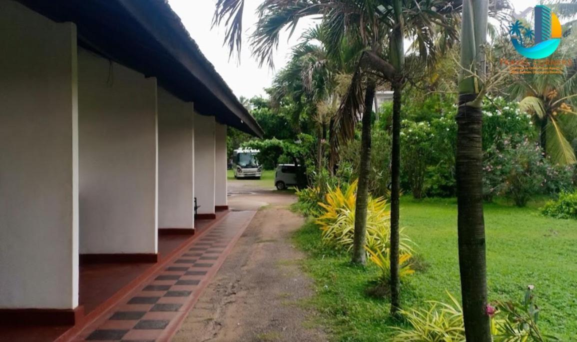 Ceylonica Beach Hotel Negombo Exterior foto