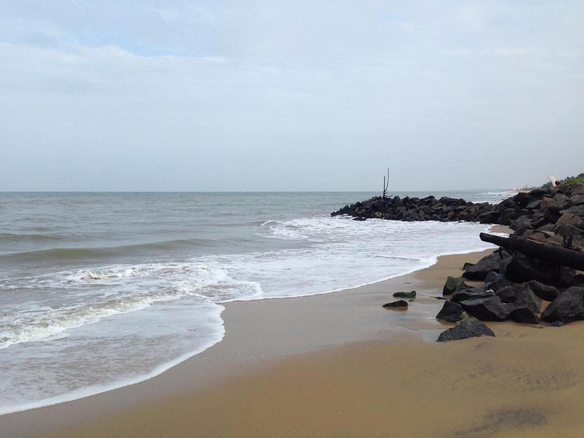 Ceylonica Beach Hotel Negombo Exterior foto