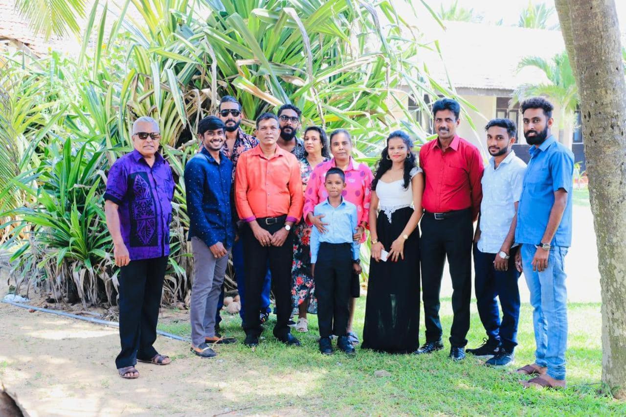 Ceylonica Beach Hotel Negombo Exterior foto