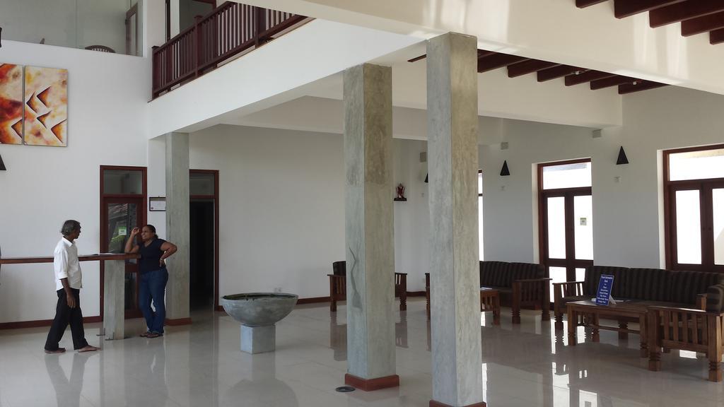 Ceylonica Beach Hotel Negombo Exterior foto